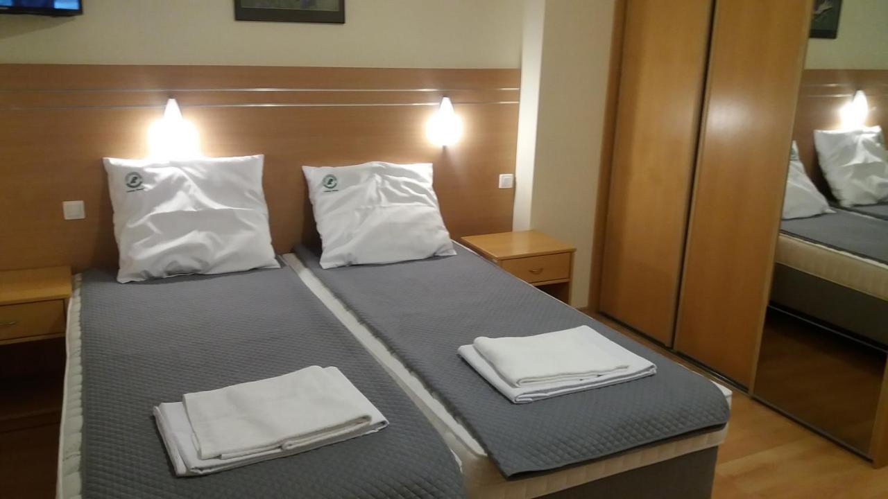 Lesny Dwor Lejlighedshotel Mielno  Eksteriør billede
